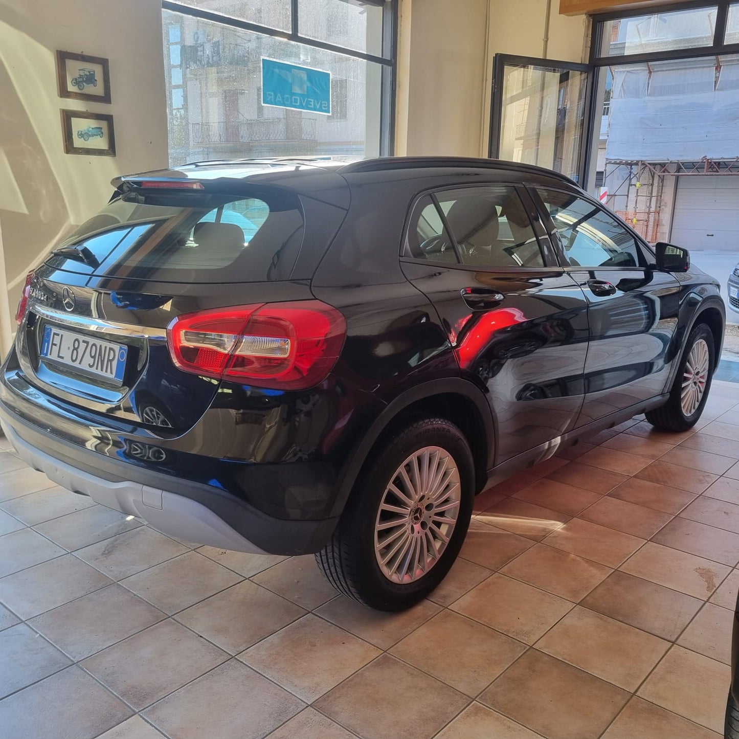 MERCEDES GLA 180d Business automatico 7G TETTO PANORAMICO