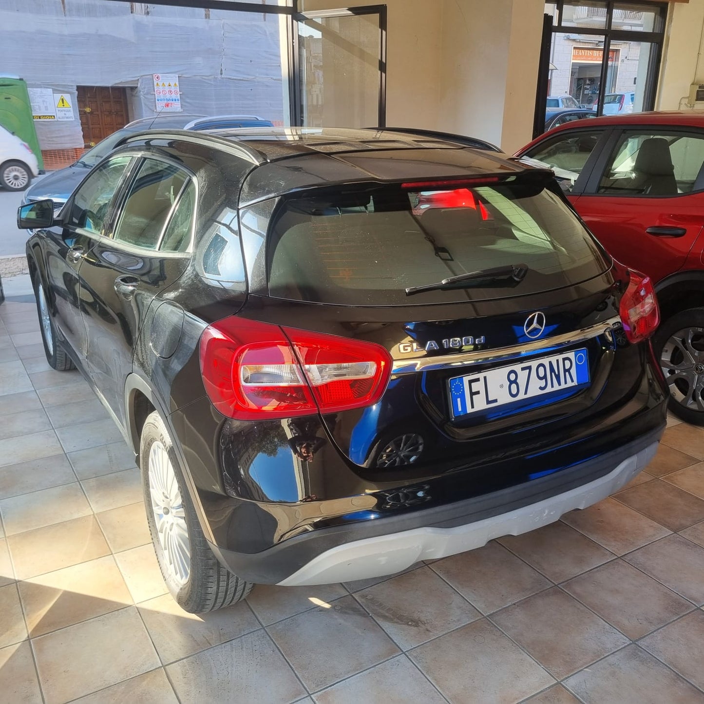MERCEDES GLA 180d Business automatico 7G TETTO PANORAMICO