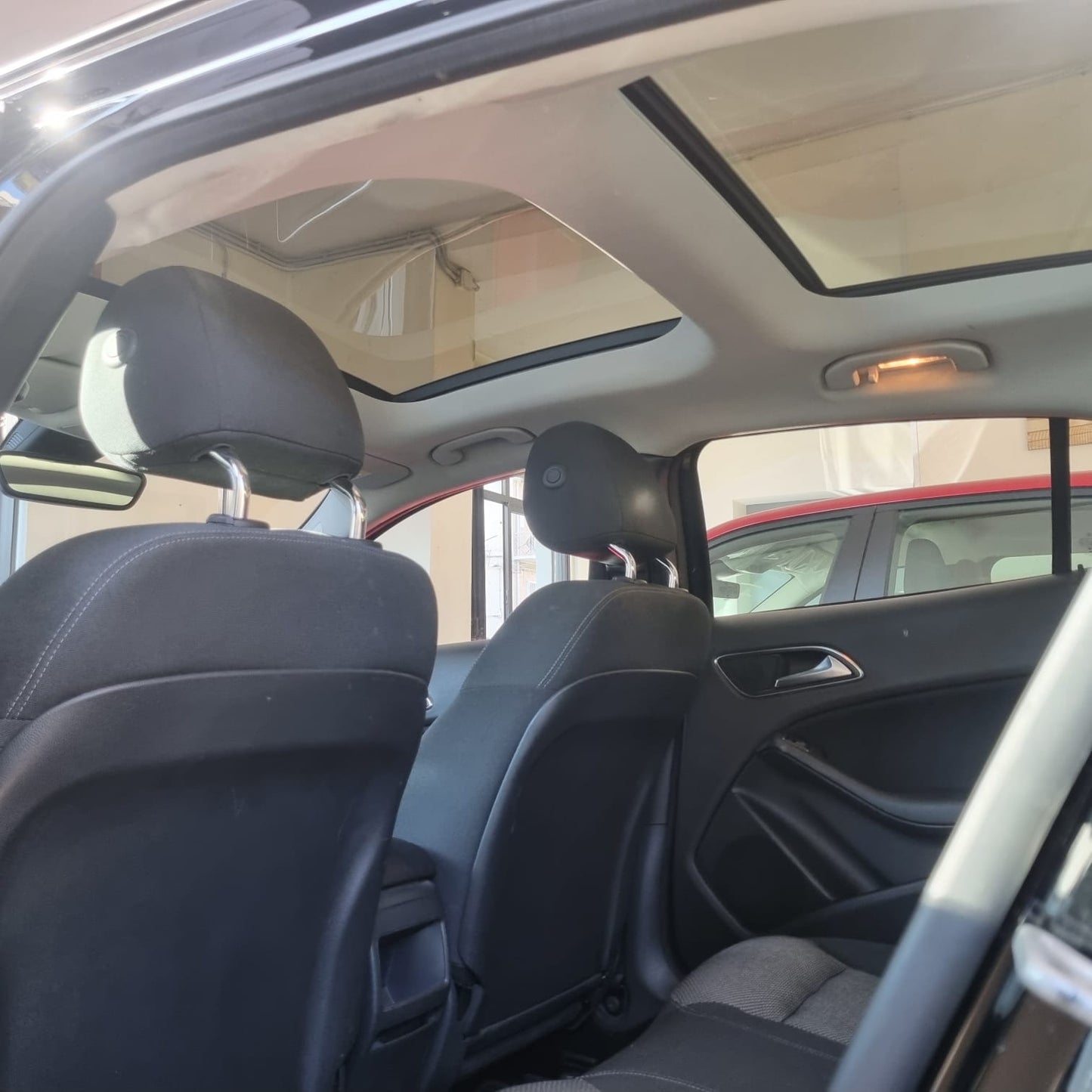 MERCEDES GLA 180d Business automatico 7G TETTO PANORAMICO