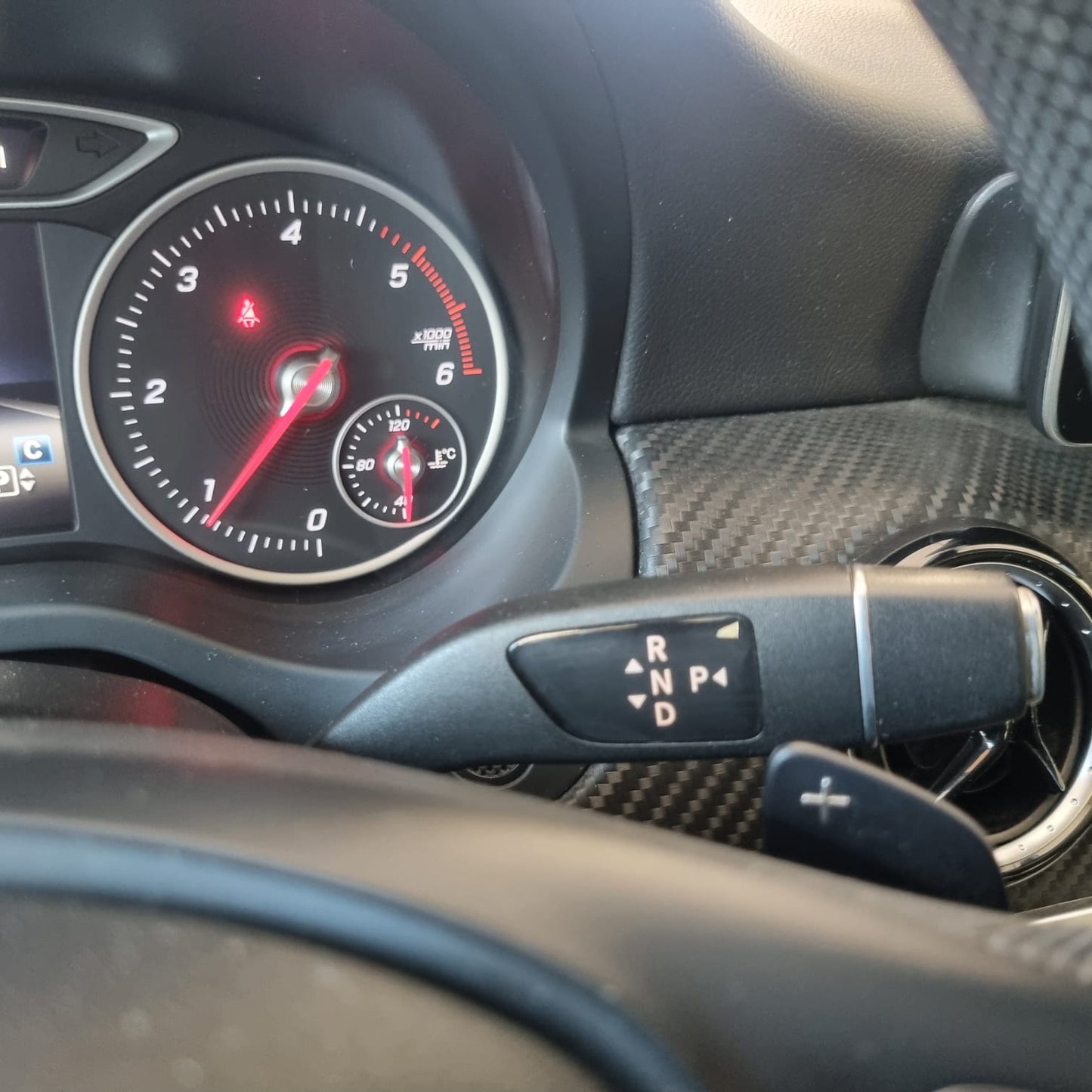 MERCEDES GLA 180d Business automatico 7G TETTO PANORAMICO