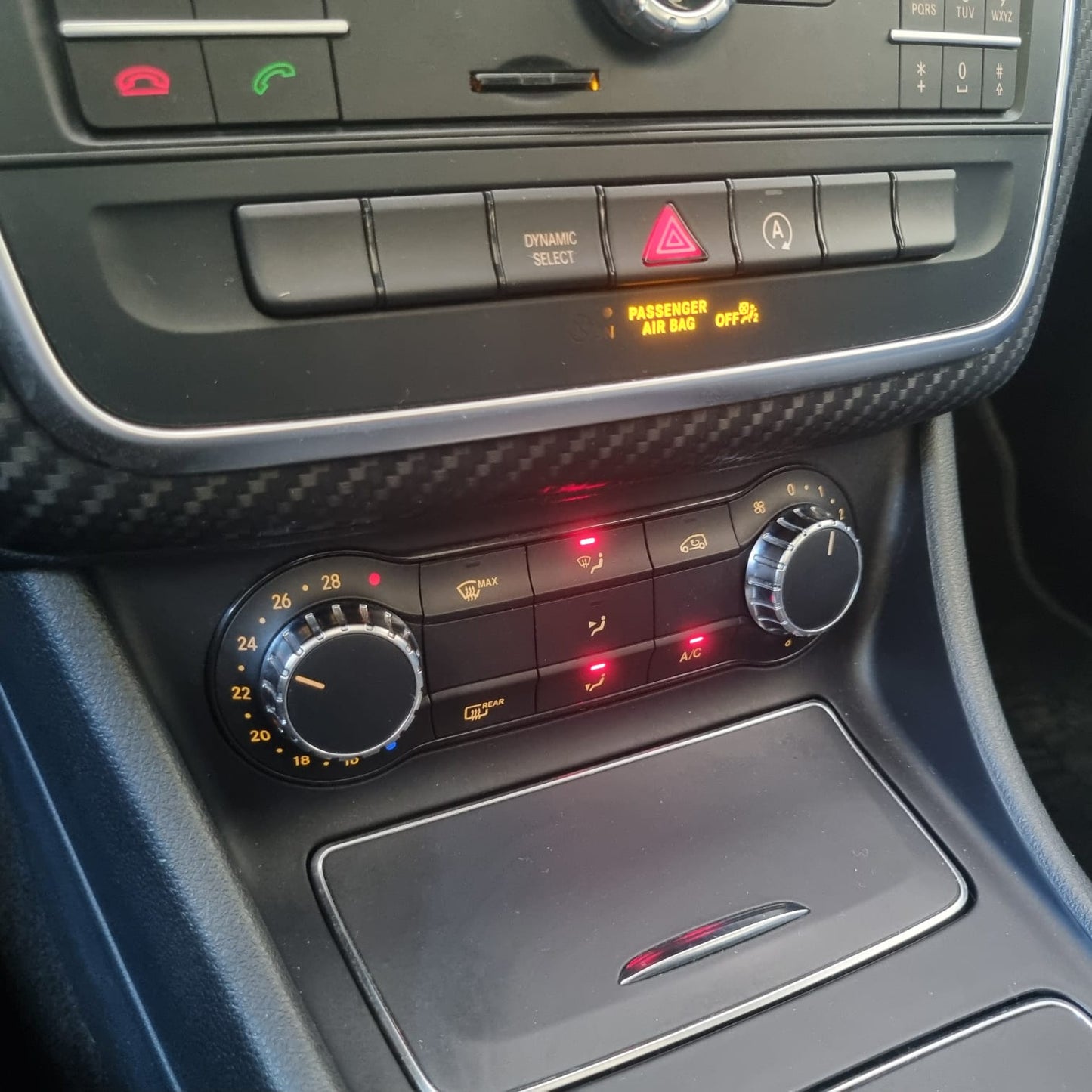 MERCEDES GLA 180d Business automatico 7G TETTO PANORAMICO