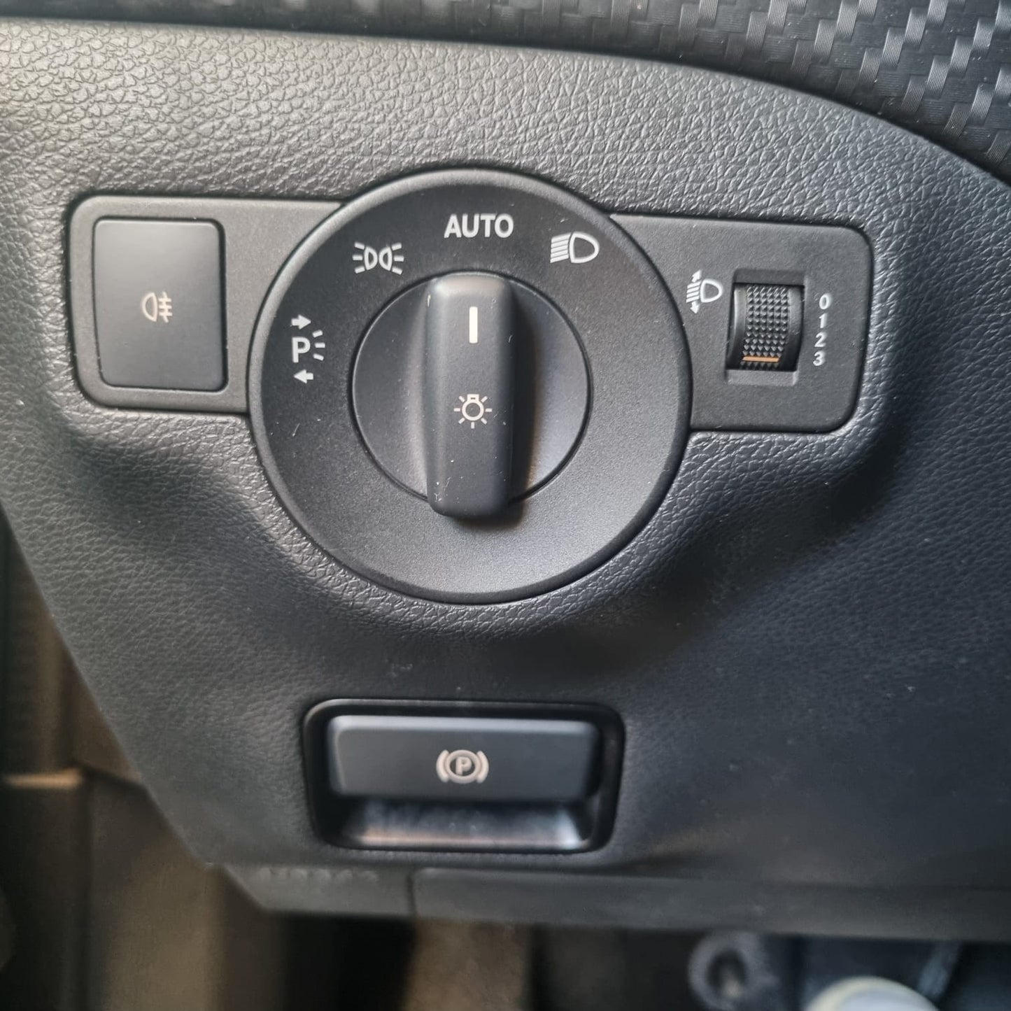 MERCEDES GLA 180d Business automatico 7G TETTO PANORAMICO