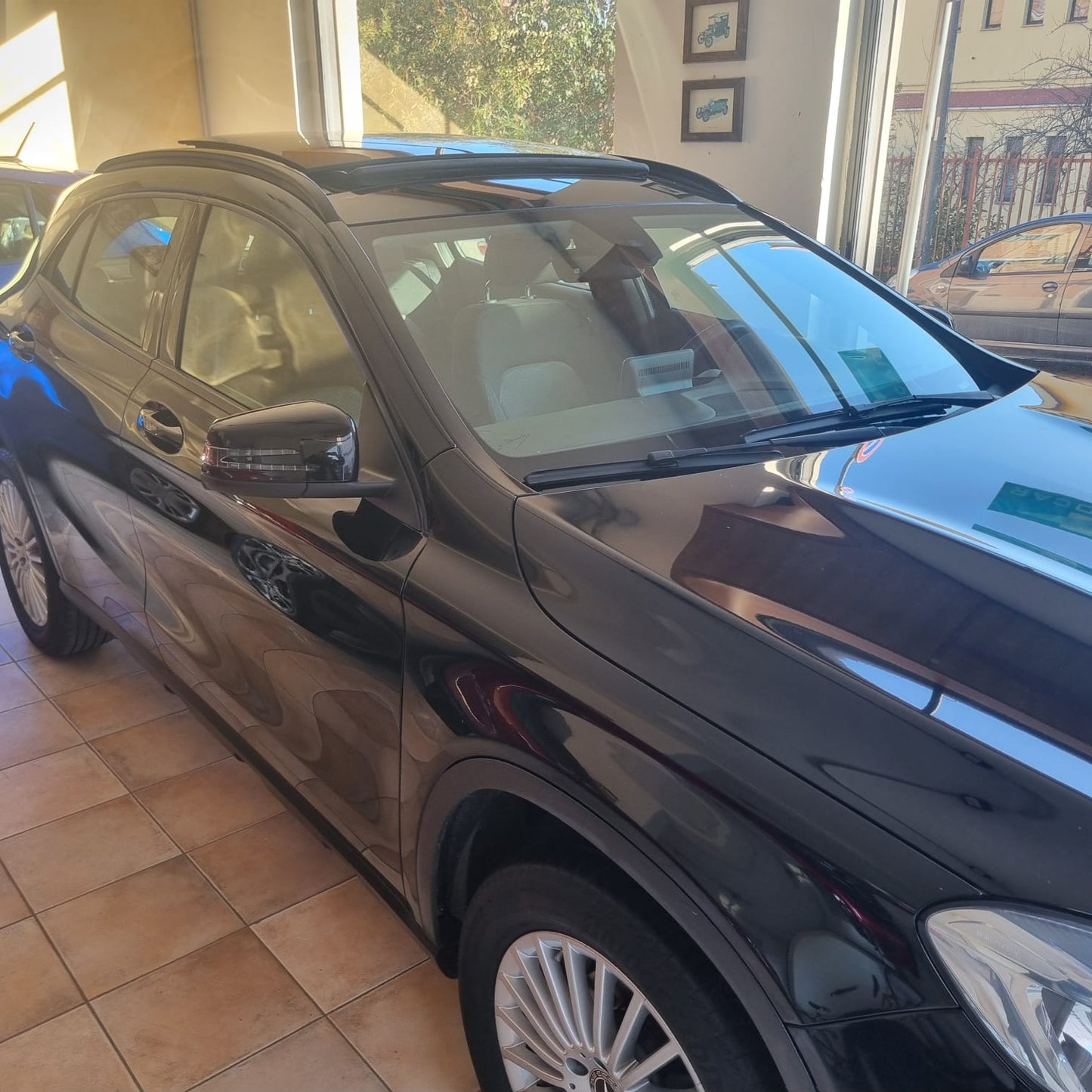 MERCEDES GLA 180d Business automatico 7G TETTO PANORAMICO