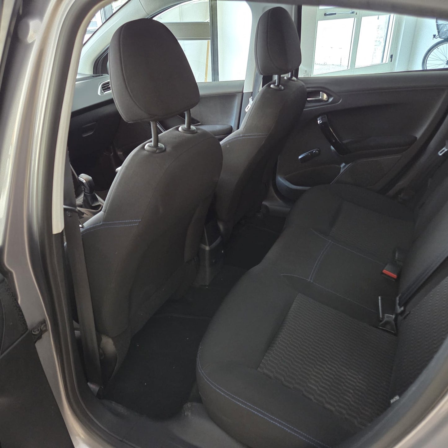 PEUGEOT 208 SIGNATURE 1.5 BlueHDi 100CV – MY2020
