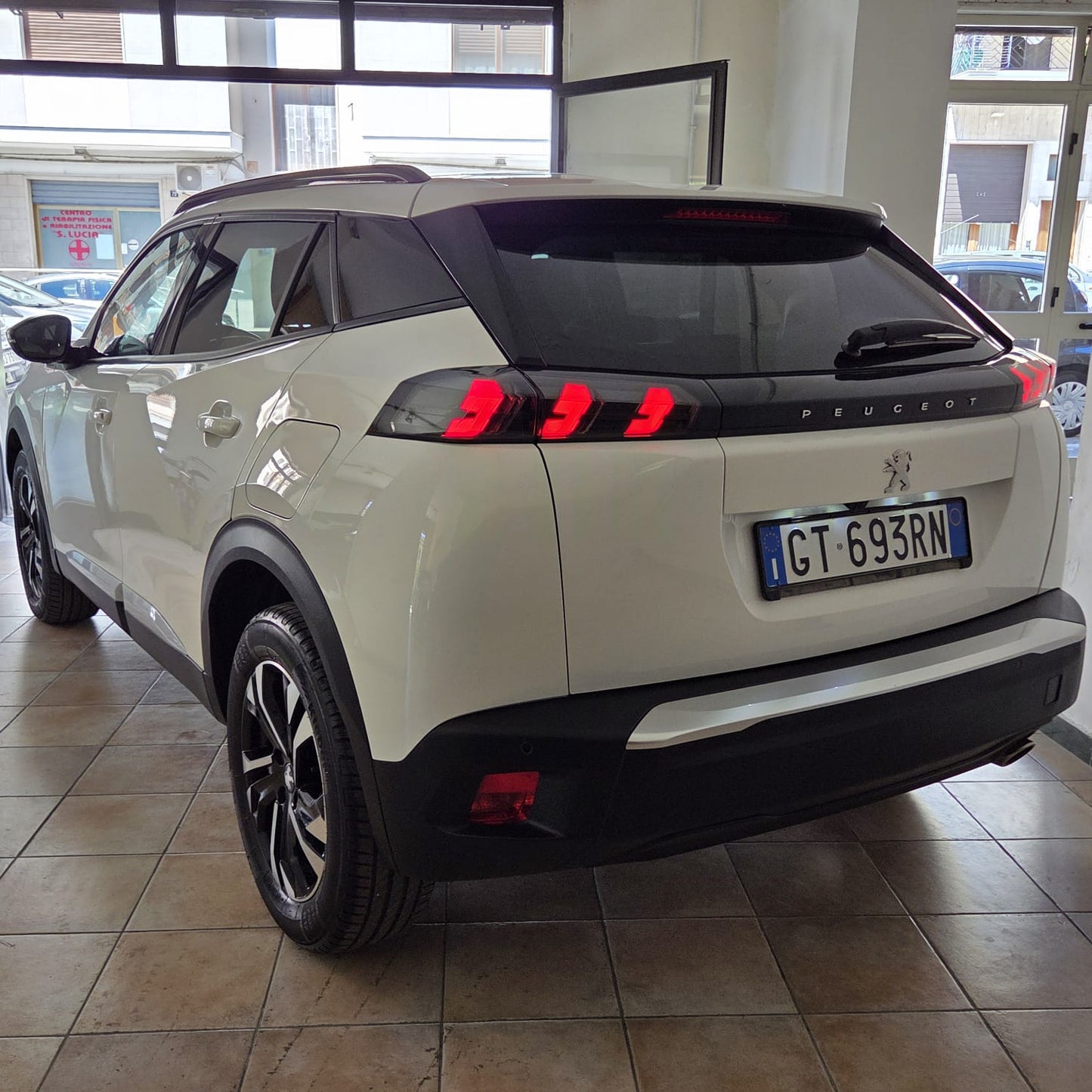 Peugeot 2008 Allure Pack 1.5 BlueHDi 130 CV EAT8