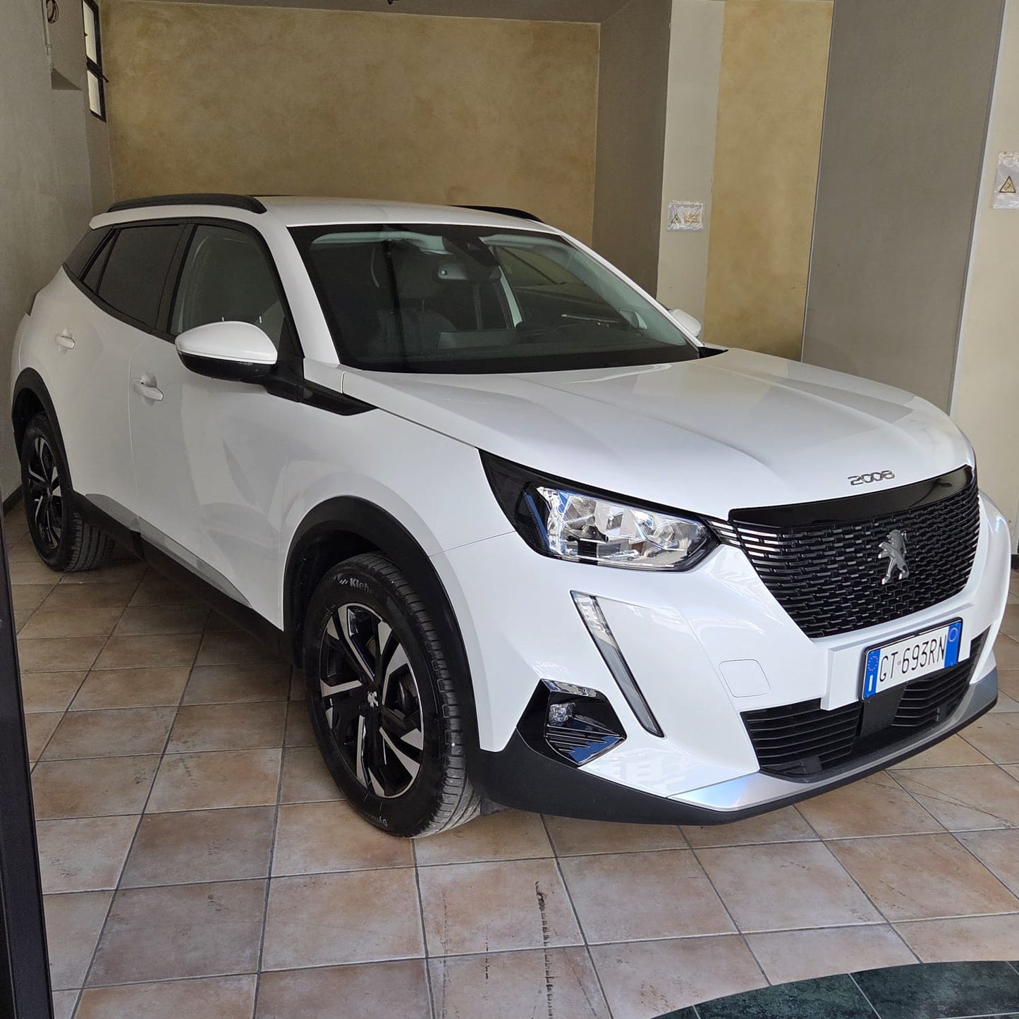 Peugeot 2008 Allure Pack 1.5 BlueHDi 130 CV EAT8