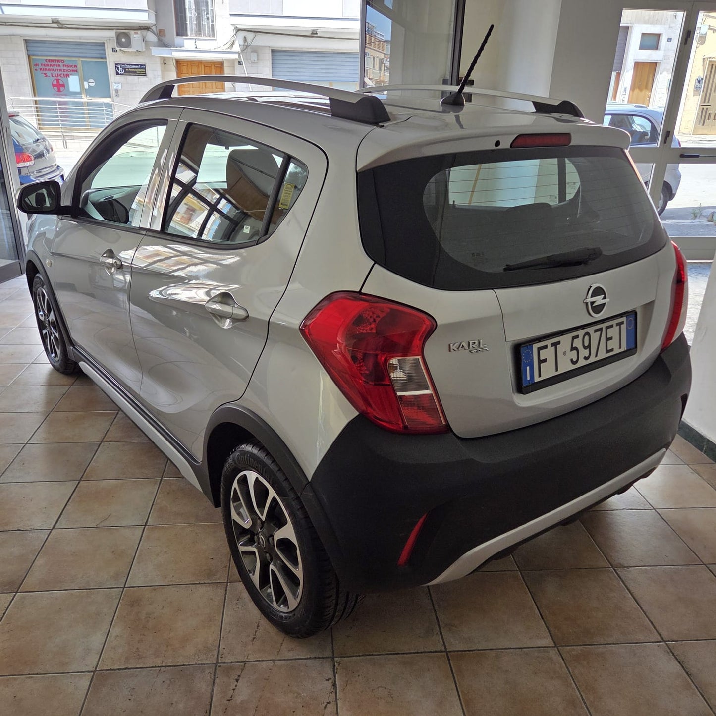 Opel Karl Rocks 1.0 73 CV – 11/2018 – SOLO 49.500 KM – UNICOPROPRIETARIO