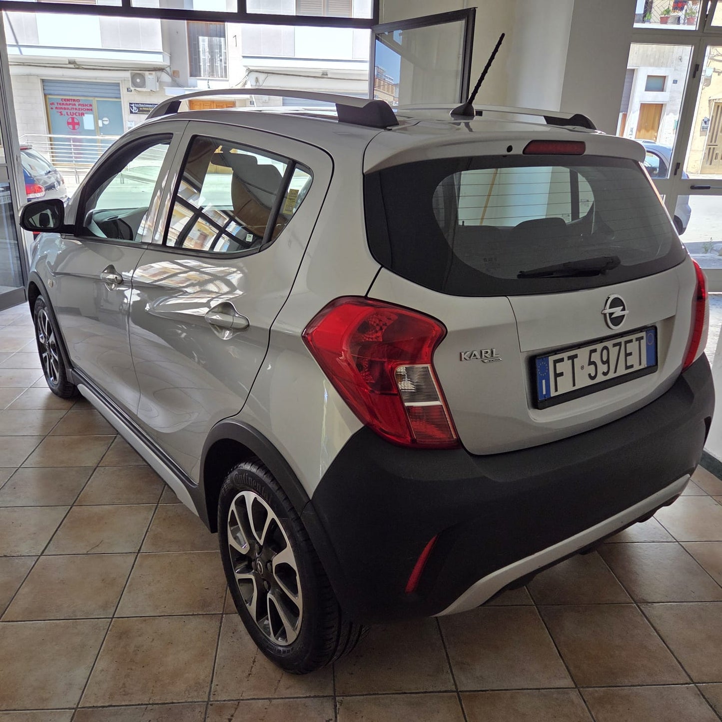 Opel Karl Rocks 1.0 73 CV – 11/2018 – SOLO 49.500 KM – UNICOPROPRIETARIO