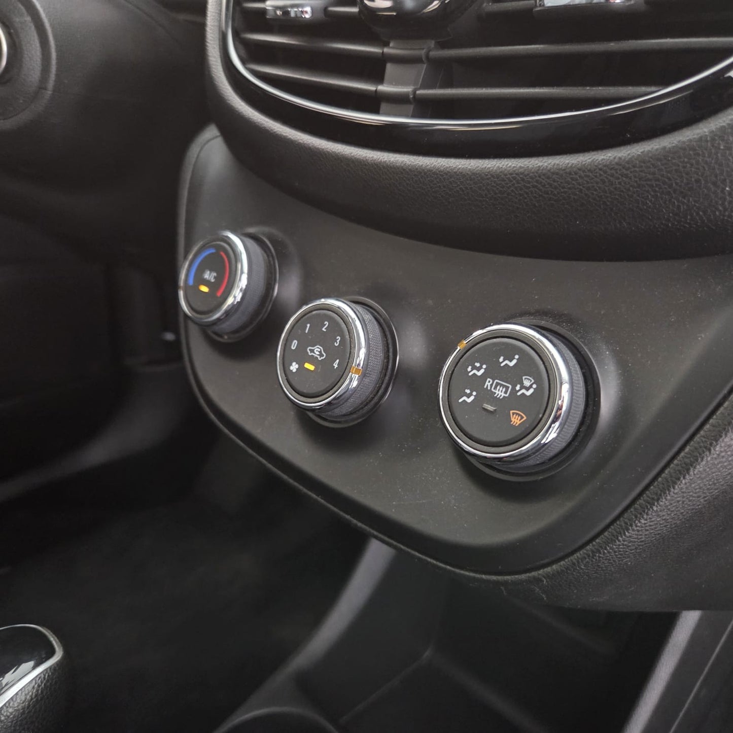Opel Karl Rocks 1.0 73 CV – 11/2018 – SOLO 49.500 KM – UNICOPROPRIETARIO