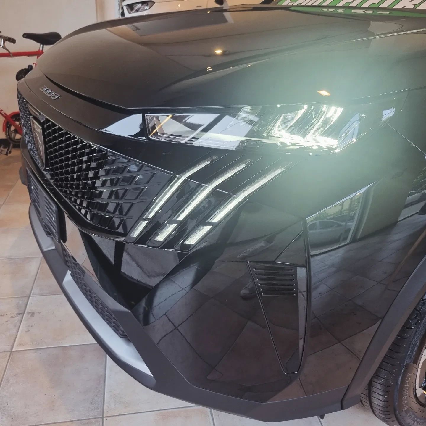 PEUGEOT E-3008 ALLURE  FULL LETTRIC NUOVA DA IMMATRICOLARE