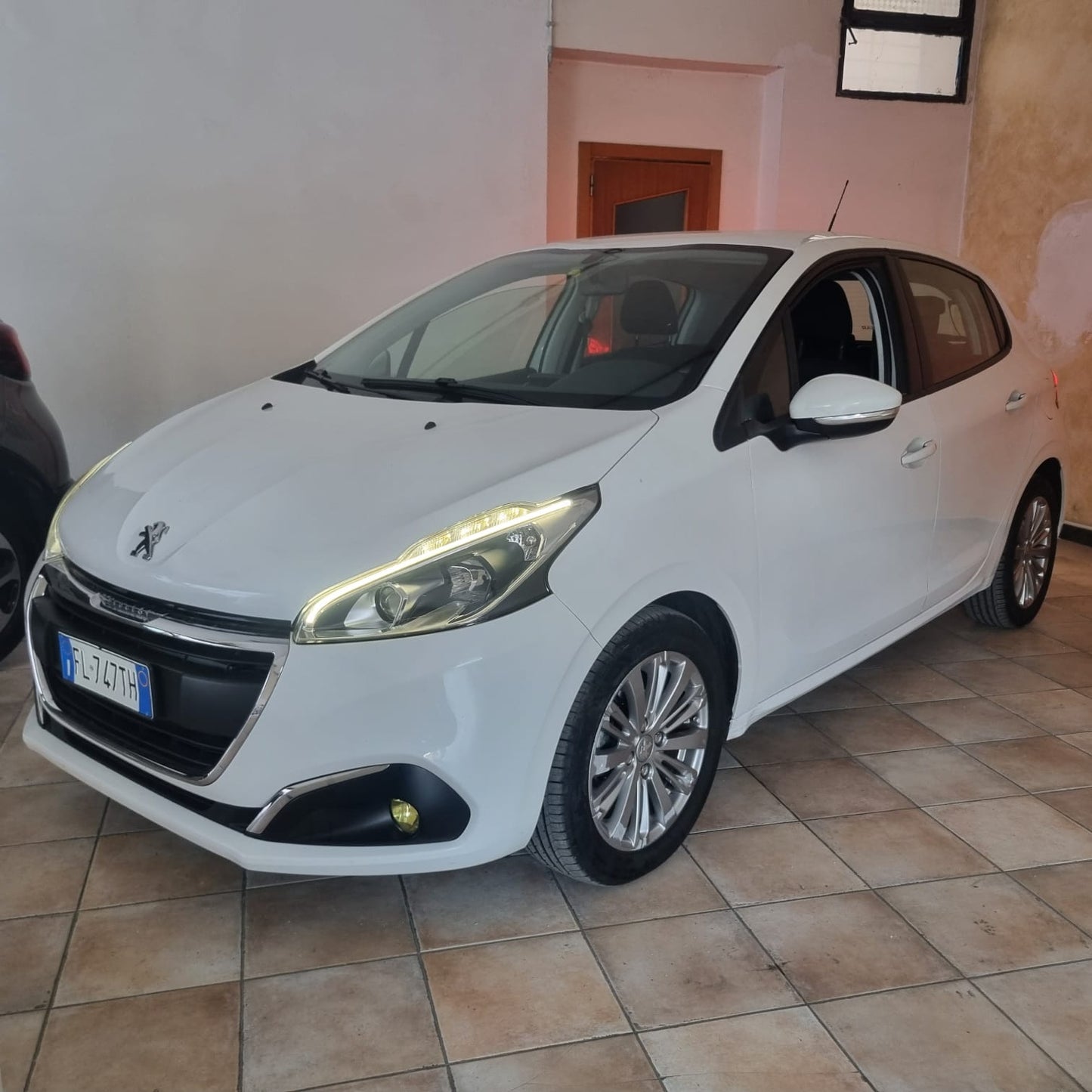 PEUGEOT 208 1.6 HDI 75CV ACTIVE – MY2017