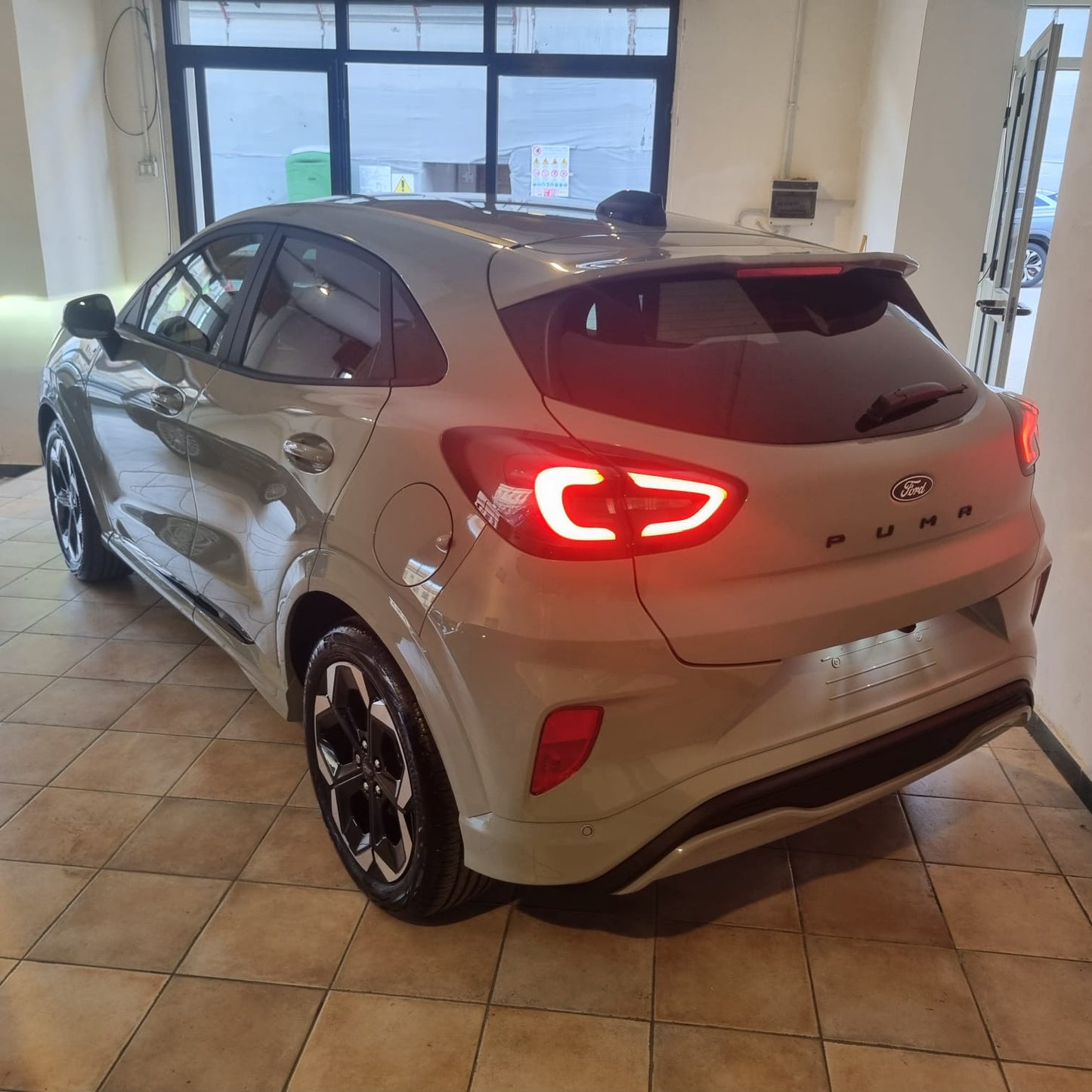 Ford Puma Titanium 1.0 EcoBoost Hybrid 155CV - Automatica