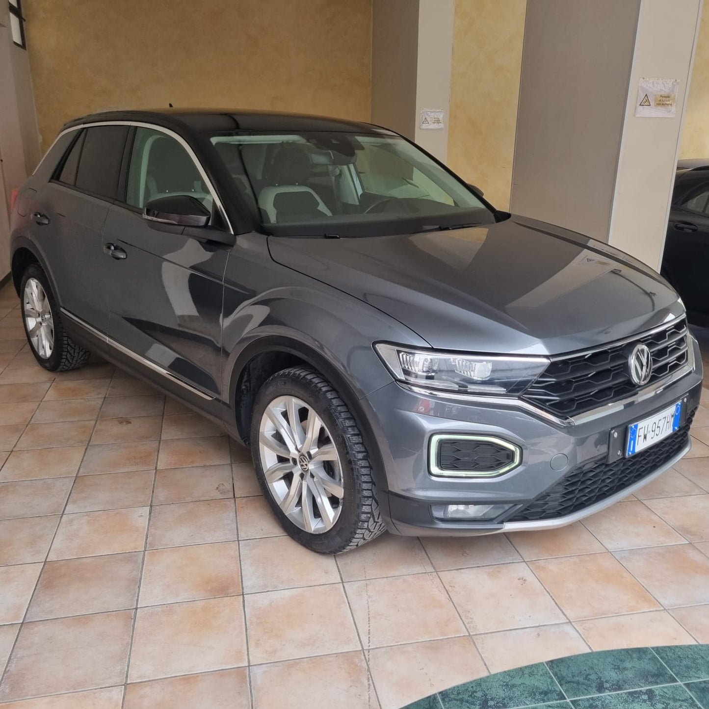 VOLKSWAGEN T-ROC 1.6 TDI SCR ADVANCED BLUEMOTION TECHNOLOGY