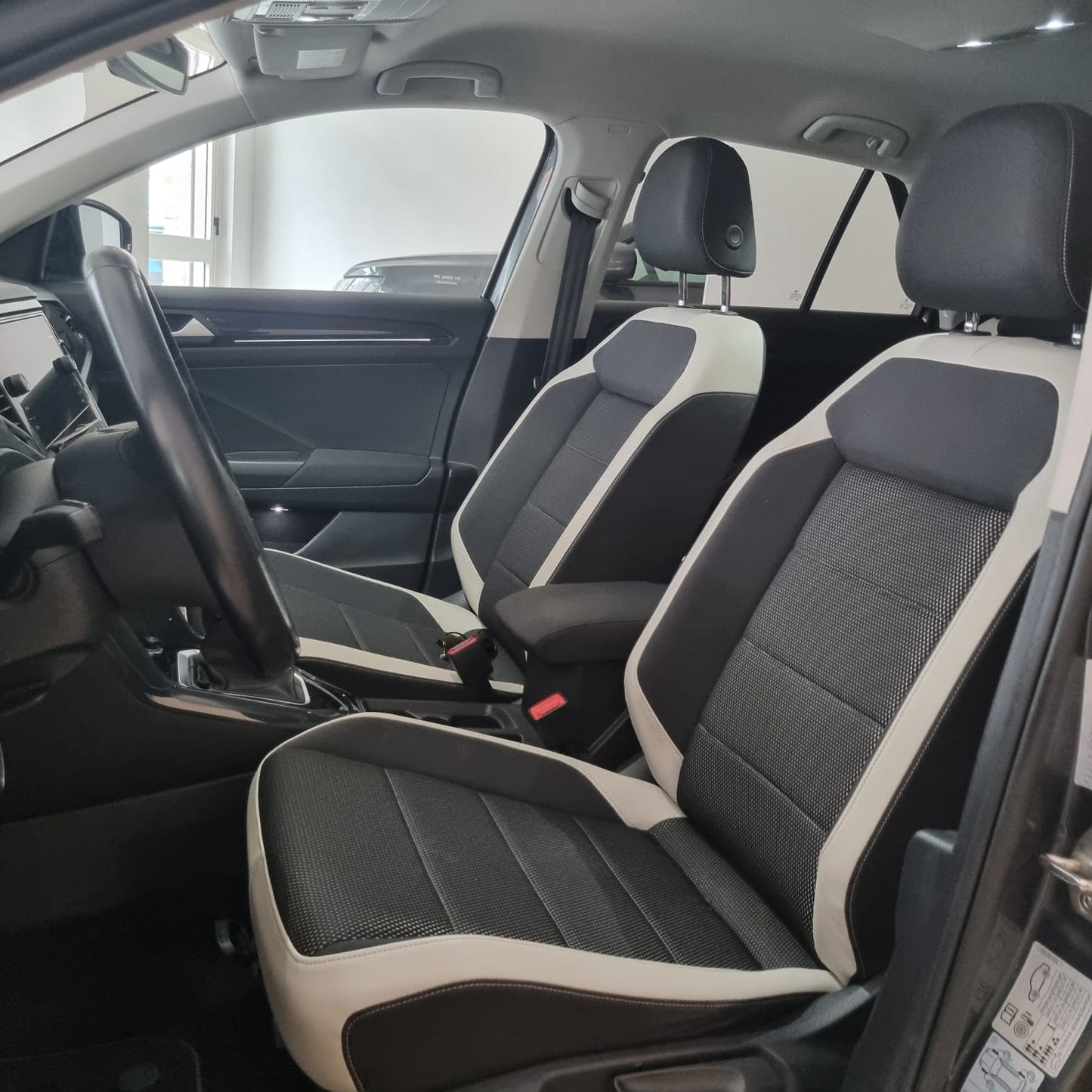 VOLKSWAGEN T-ROC 1.6 TDI SCR ADVANCED BLUEMOTION TECHNOLOGY