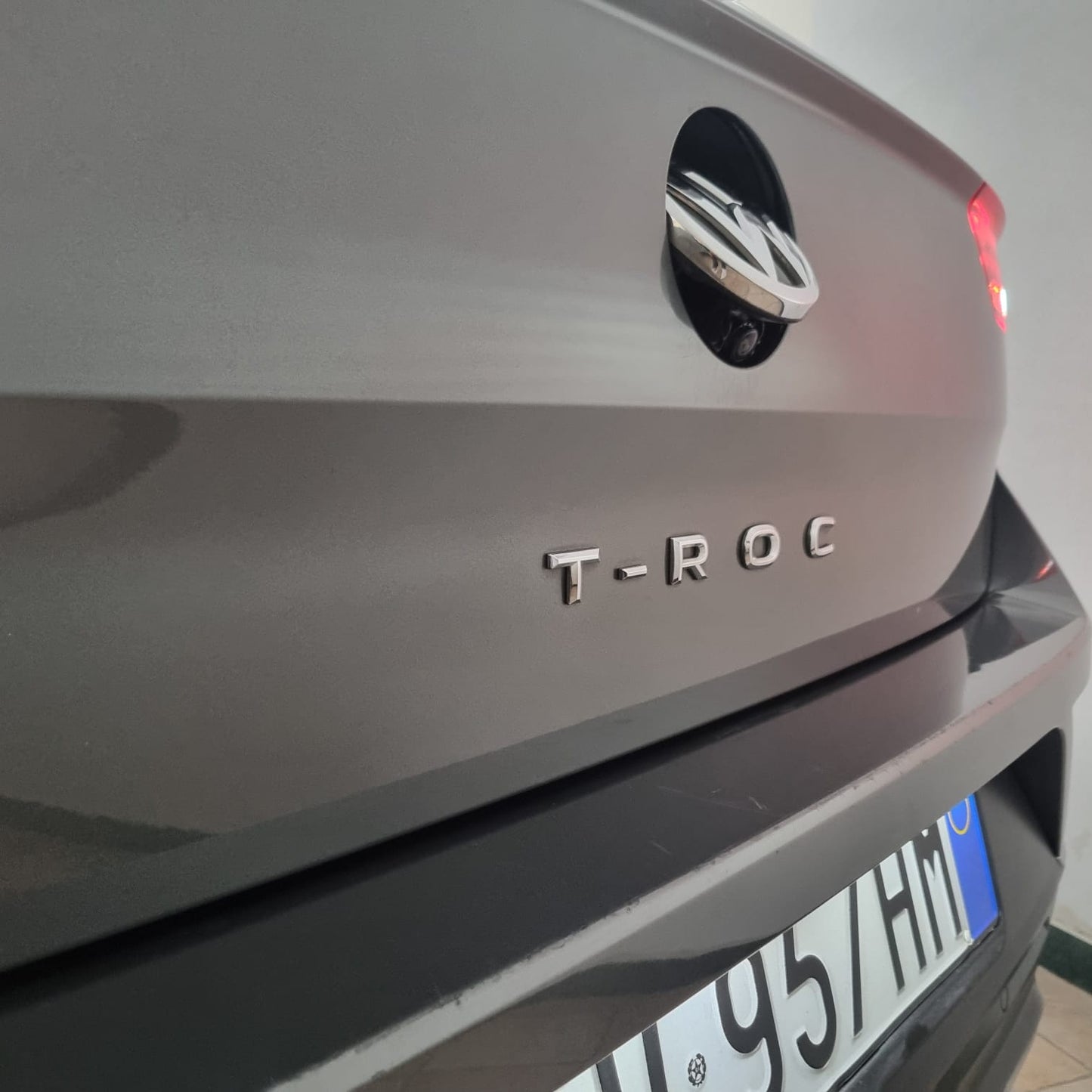 VOLKSWAGEN T-ROC 1.6 TDI SCR ADVANCED BLUEMOTION TECHNOLOGY
