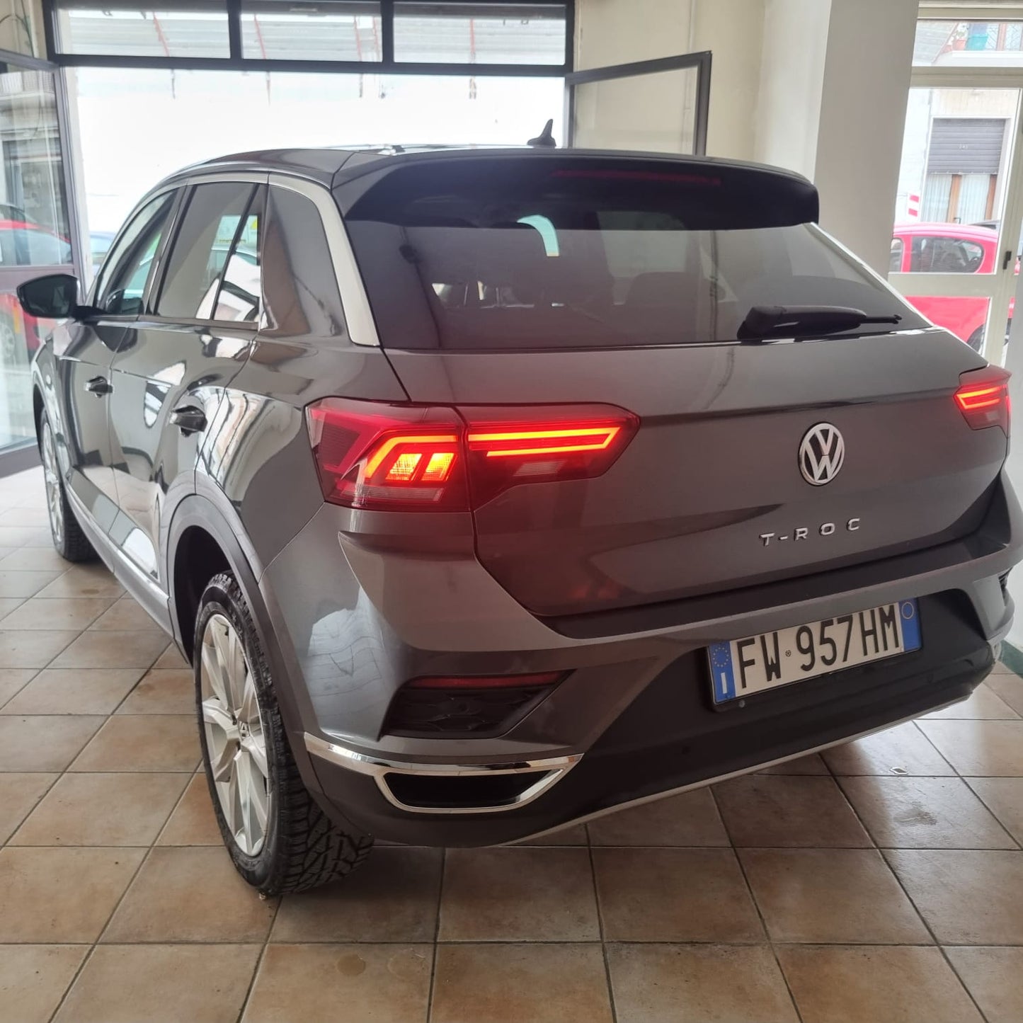 VOLKSWAGEN T-ROC 1.6 TDI SCR ADVANCED BLUEMOTION TECHNOLOGY