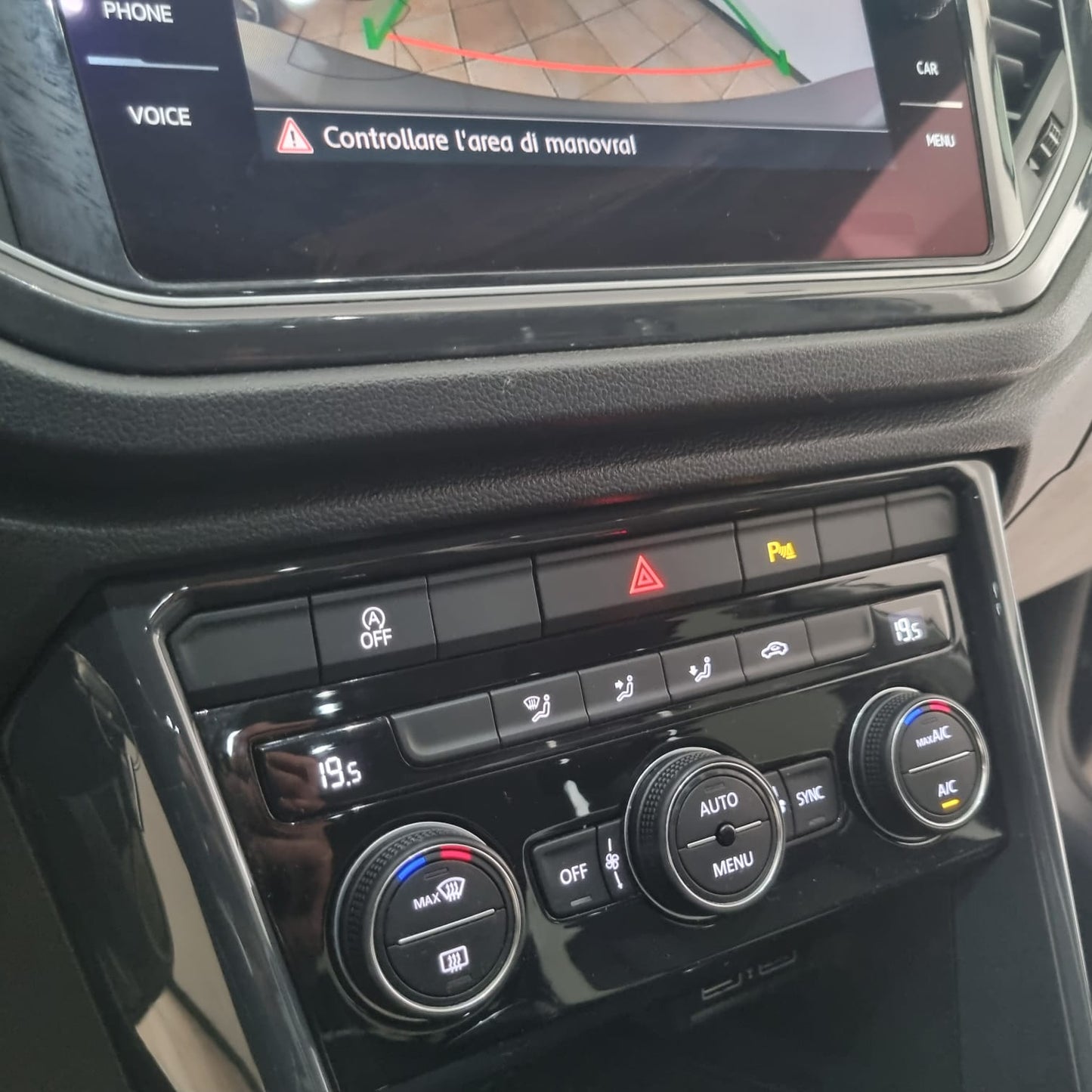 VOLKSWAGEN T-ROC 1.6 TDI SCR ADVANCED BLUEMOTION TECHNOLOGY