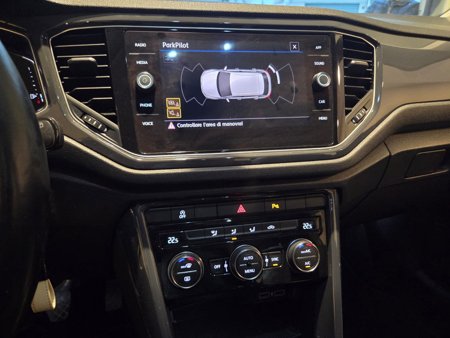 VOLKSWAGEN T-ROC 1.6 TDI SCR ADVANCED BLUEMOTION TECHNOLOGY