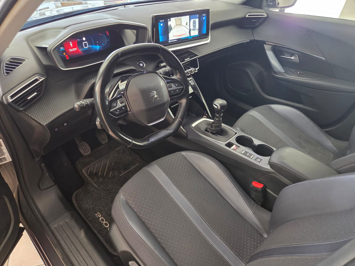 Peugeot 2008 Allure Pack 1.5 BlueHDi 100 CV MANUALE