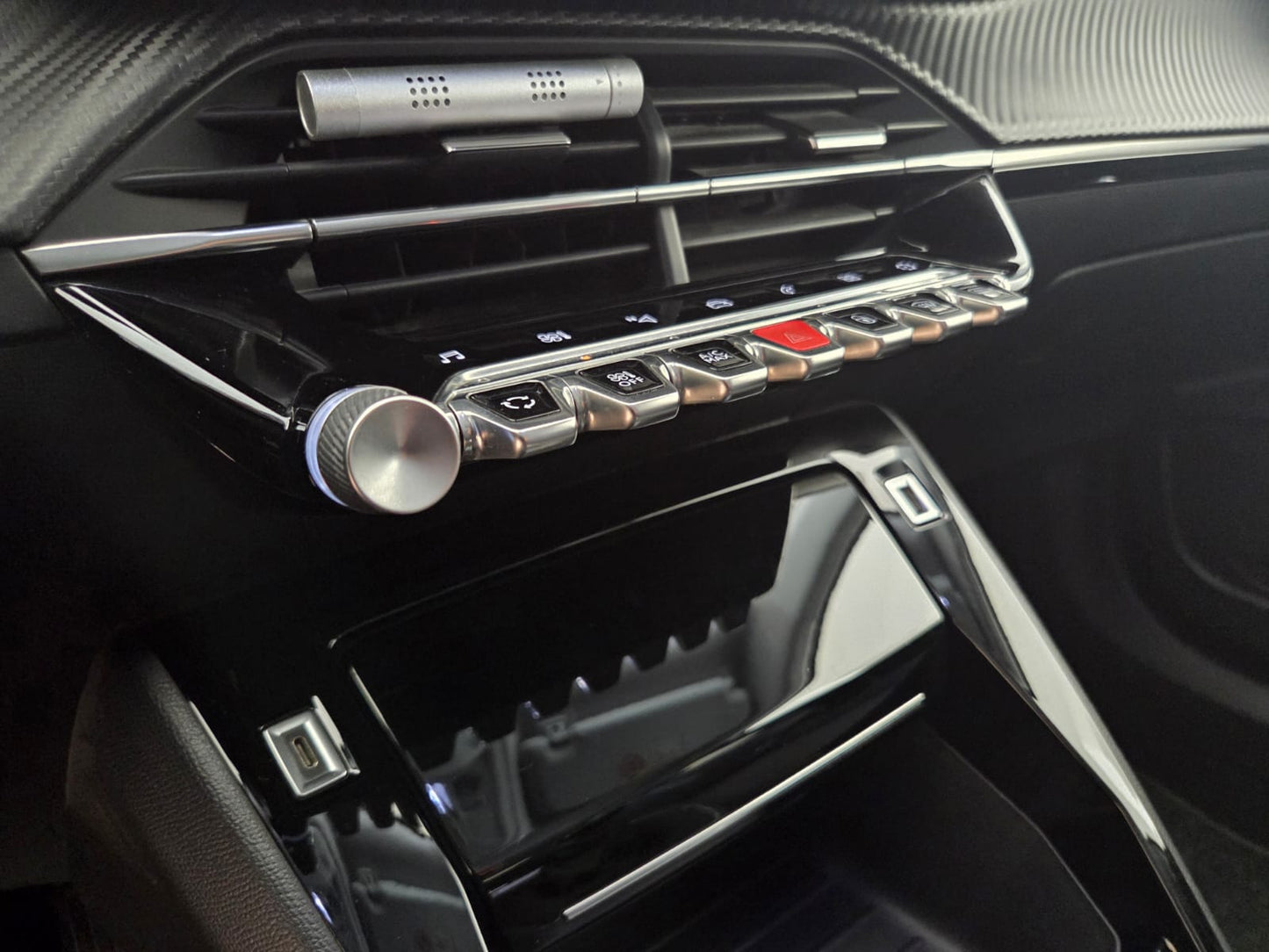 Peugeot 2008 Allure Pack 1.5 BlueHDi 100 CV MANUALE