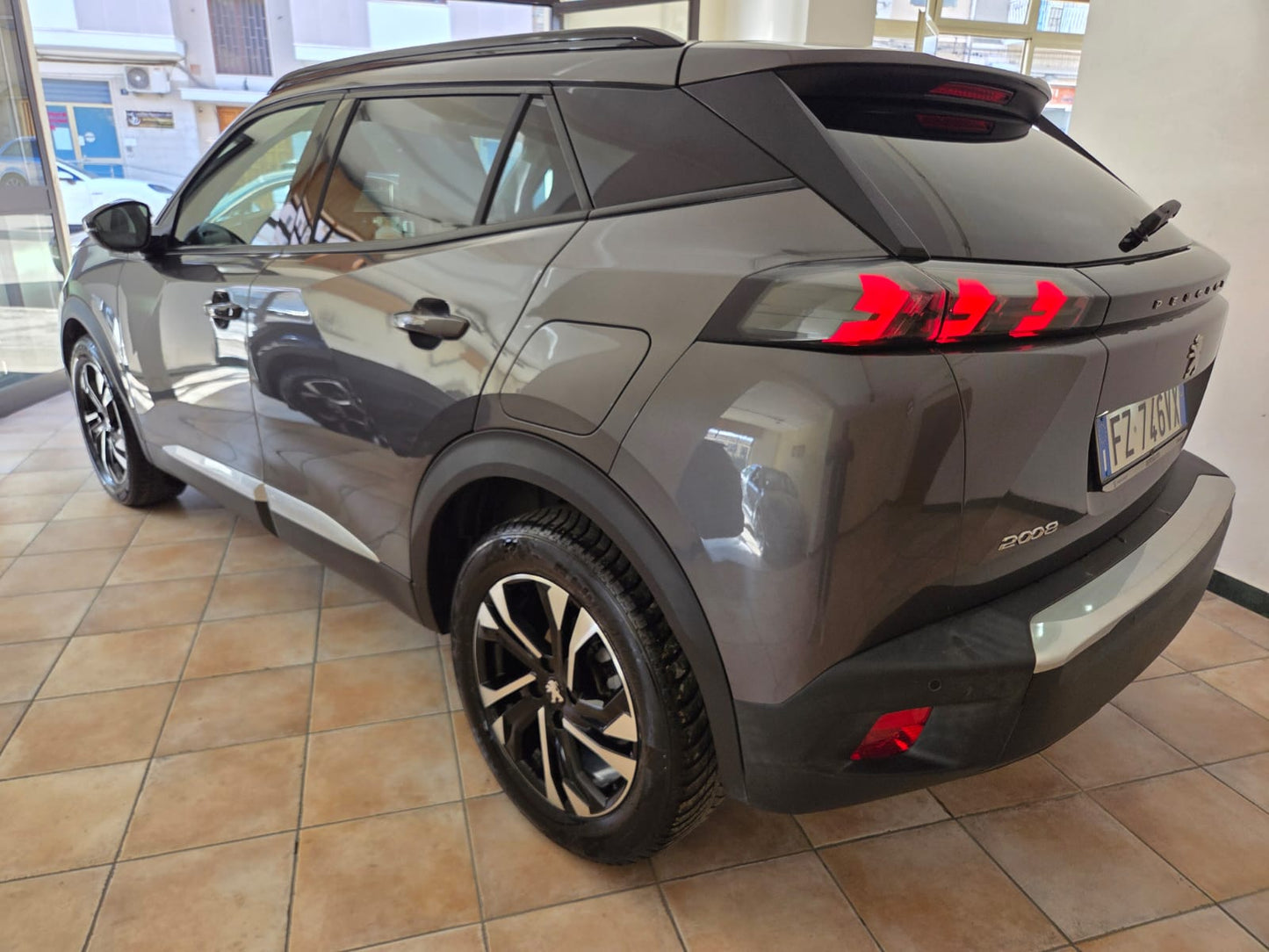 Peugeot 2008 Allure Pack 1.5 BlueHDi 100 CV MANUALE