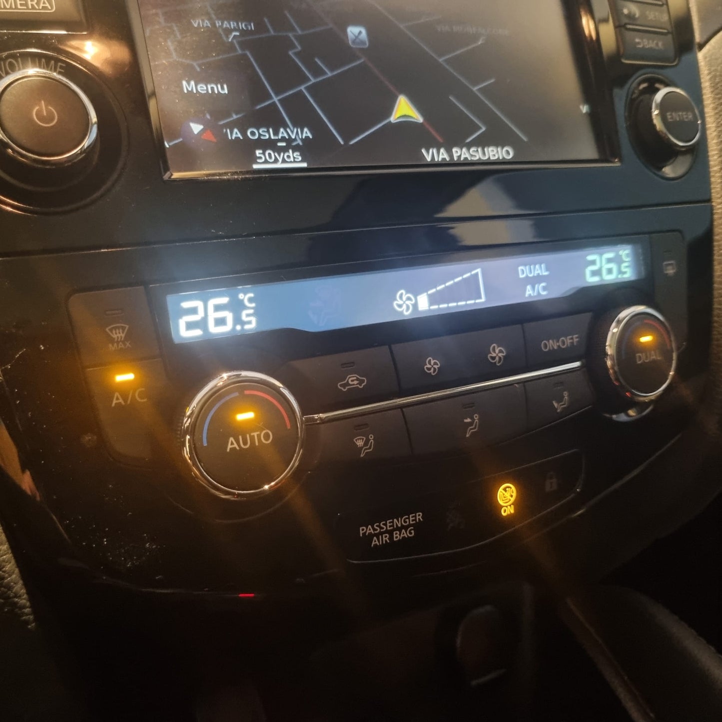 NISSAN QASHQAI N-CONNECTA  1.5 dci 110cv